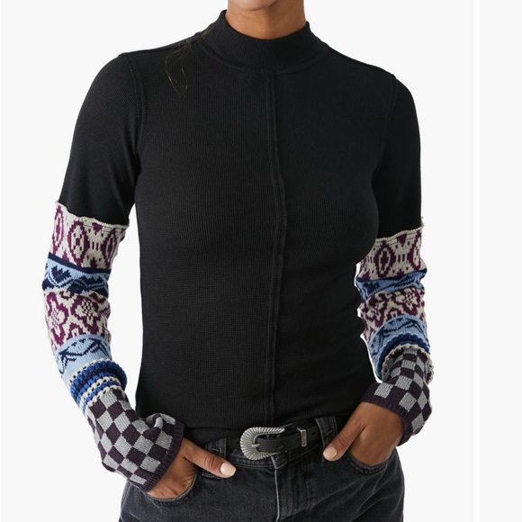 Free People Gorgeous Cuff Knit T Shirt. White/Ivory combo. Size S - Picture 2 of 7